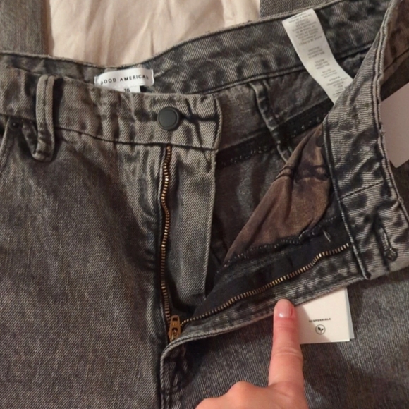 Good American Charcoal Straight Leg Jeans - Picture 3 of 7